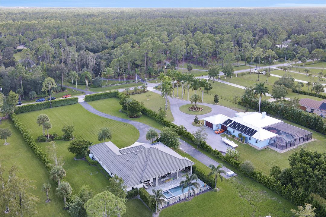 5931 Spanish Oaks Ln, Naples, FL 34119