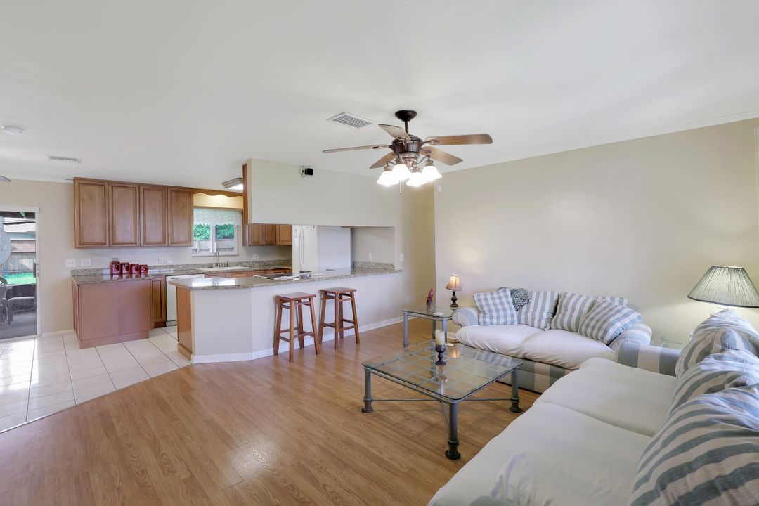 1213 SE 36th St, Cape Coral, FL 33904