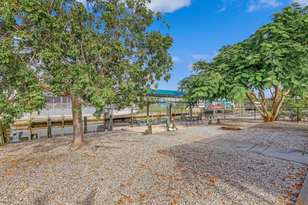 16125 Buccaneer St, Bokeelia, FL 33922