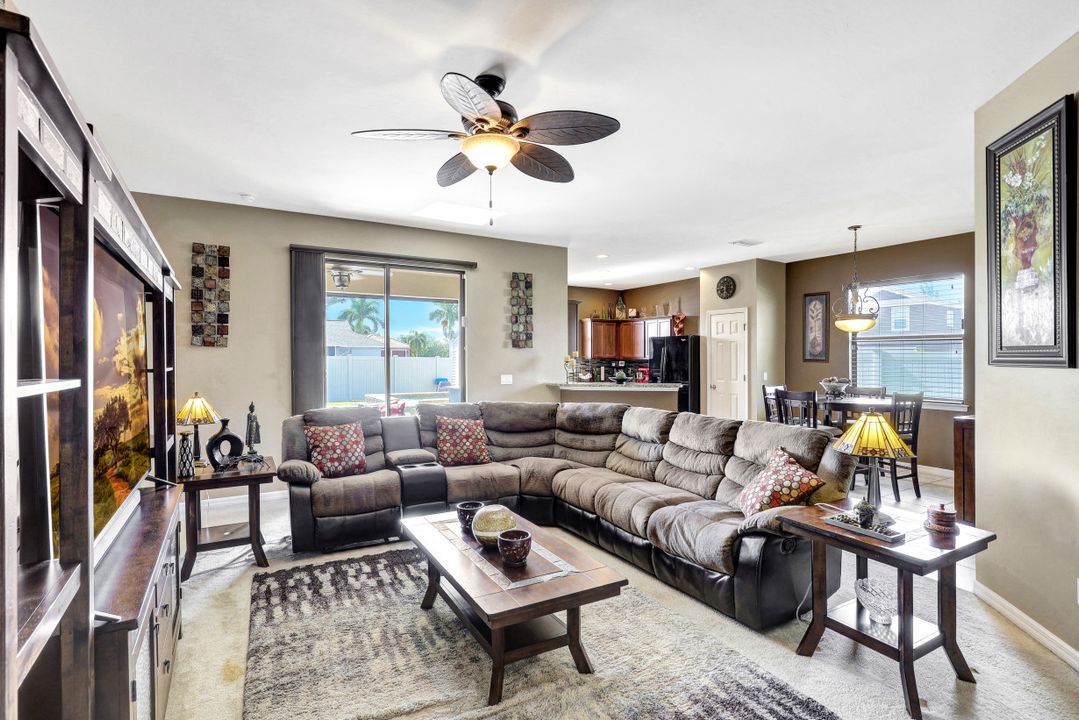 3216 SW 11th Ave, Cape Coral, FL 33914