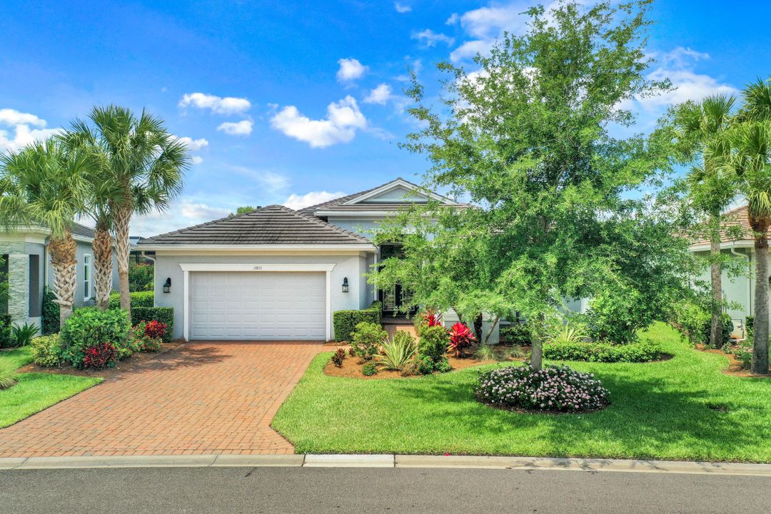 13853 Woodhaven Cir, Fort Myers, FL 33905