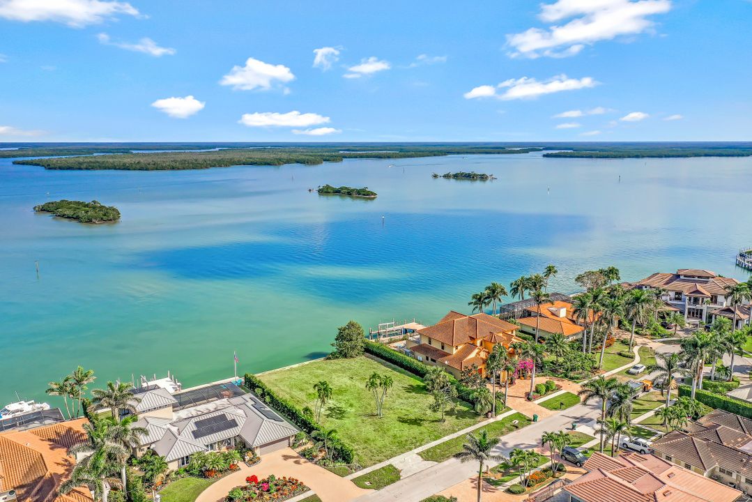 1457 Butterfield Ct, Marco Island, FL 34145