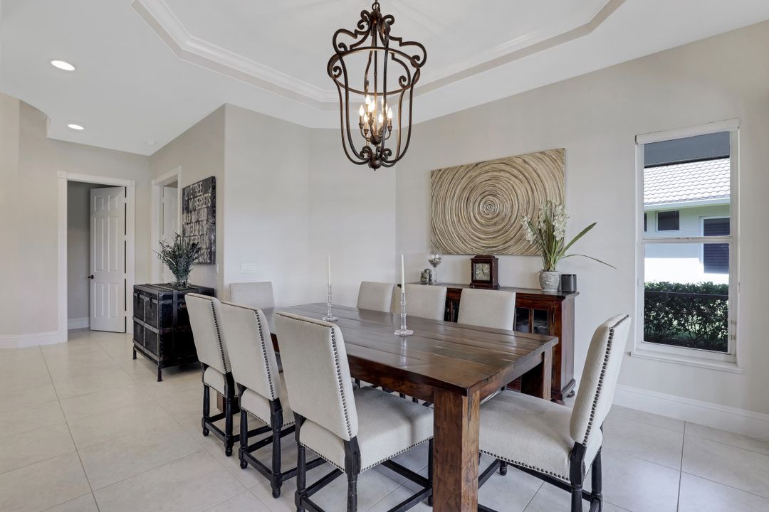 9699 Wilshire Lakes Blvd, Naples, FL 34109