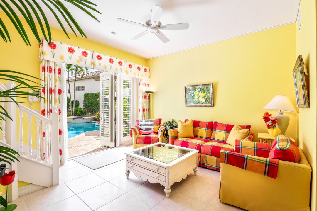 1064 Grand Isle Dr, Naples, FL 34108