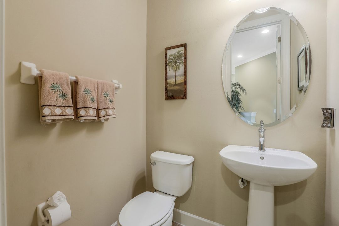 8779 Coastline Ct #202, Naples, FL 34120