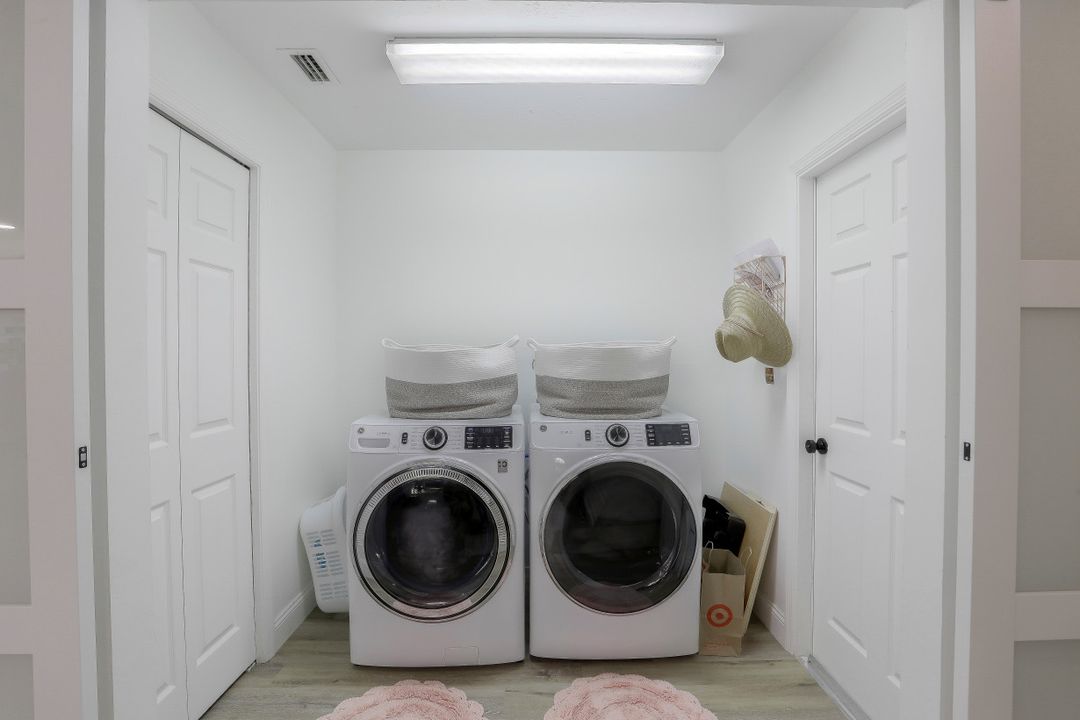 17811 Castle Harbor Dr, Fort Myers, FL 33967