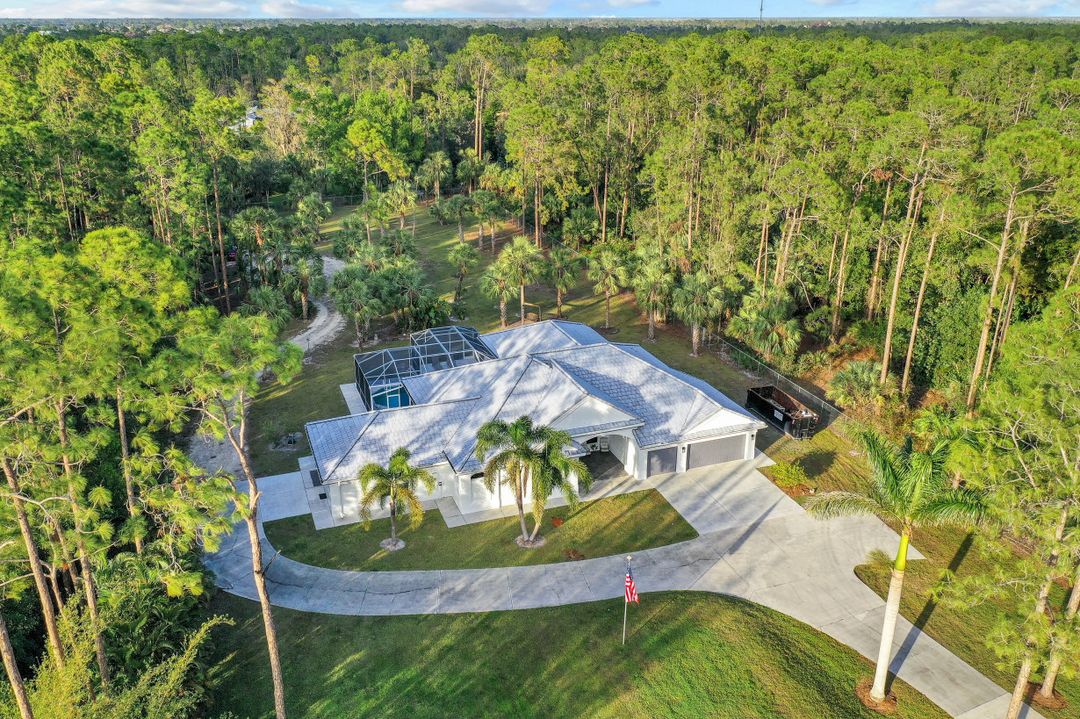 6087 Spanish Oaks Ln, Naples, FL 34119