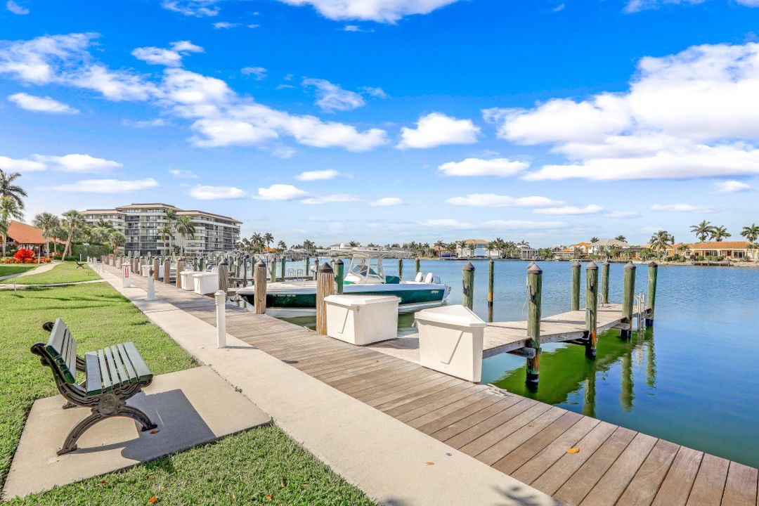 633 Seaview Ct #M-4, Marco Island, FL 34145