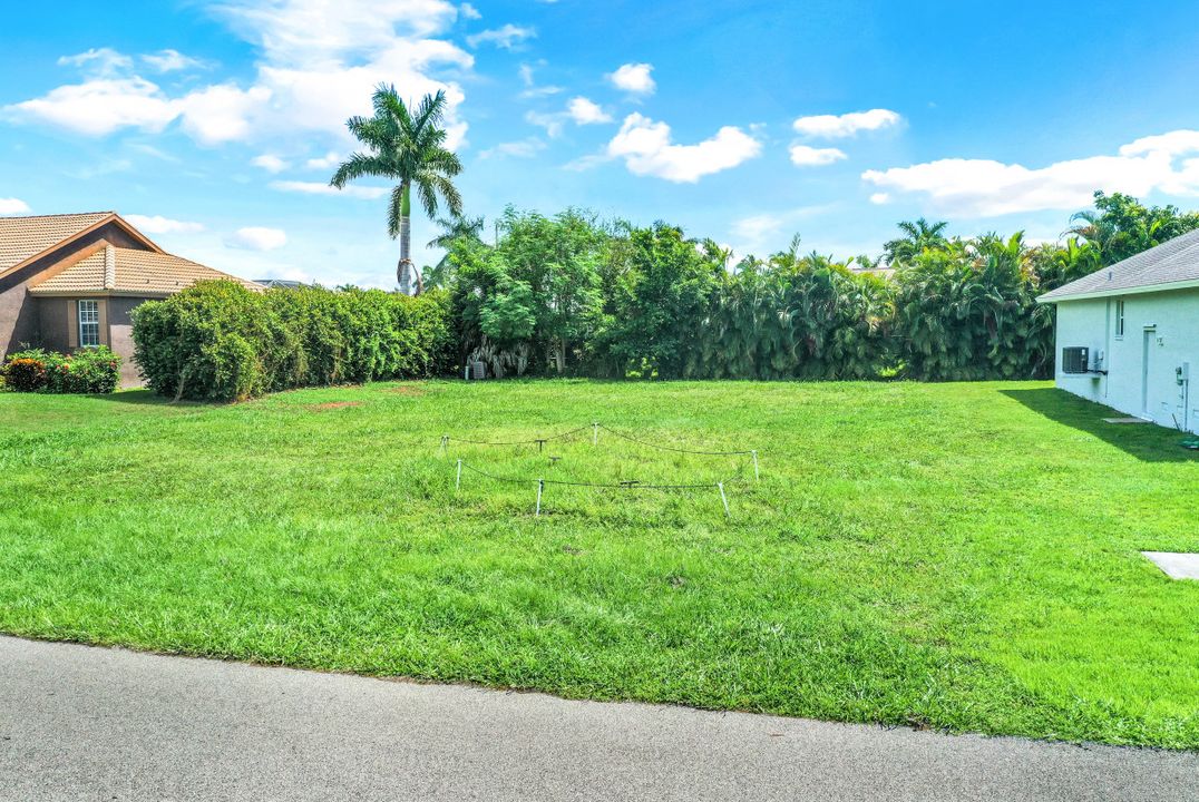 165 Clyburn St, Marco Island, FL 34145