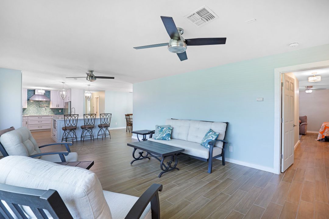 3834 SW 19th Pl, Cape Coral, FL 33914