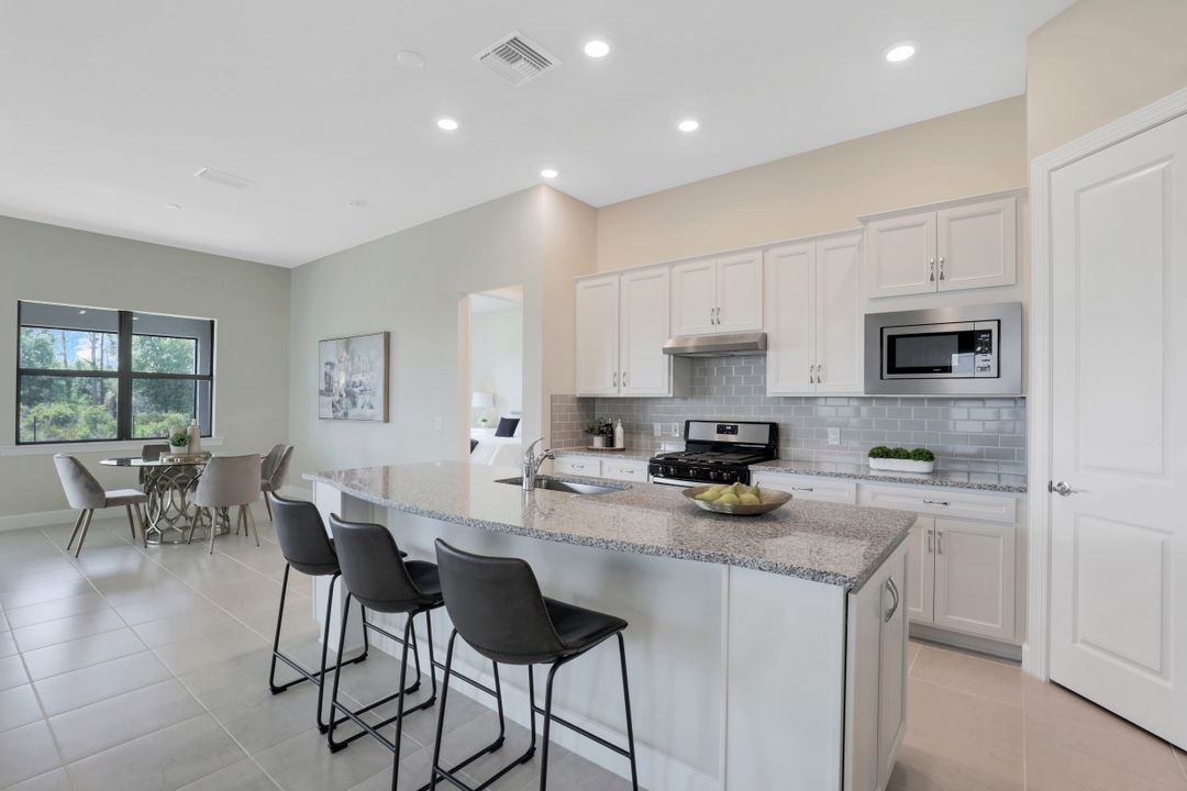 19080 Marquesa Dr, Fort Myers, FL 33913