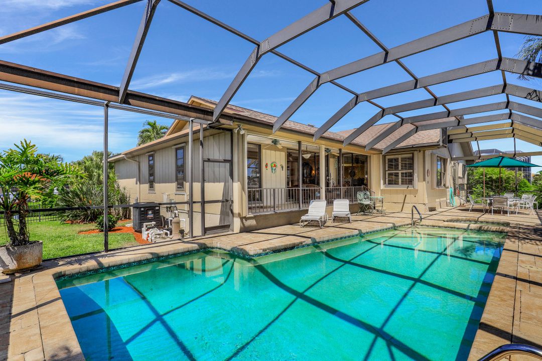 435 Nassau Ct, Marco Island, FL 34145