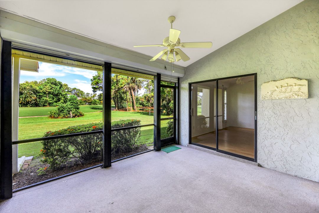 606 Kings Way, Naples, FL 34104