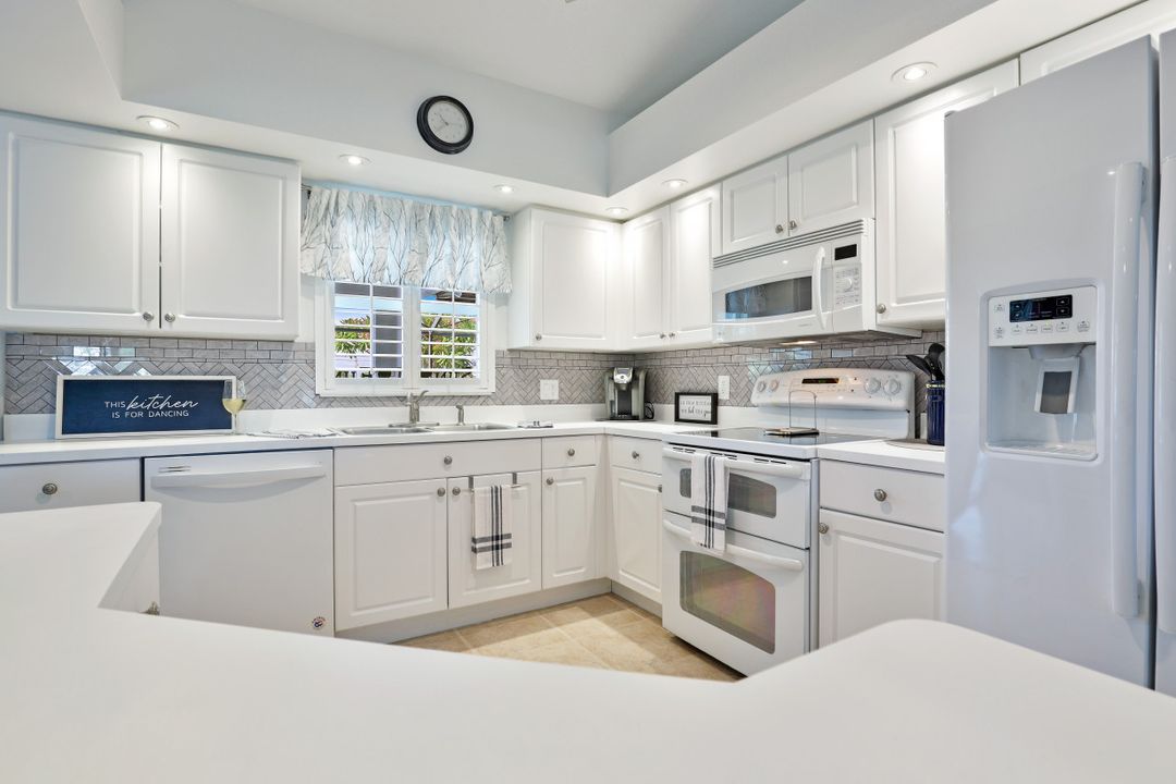 148 SW 31st St, Cape Coral, FL 33914