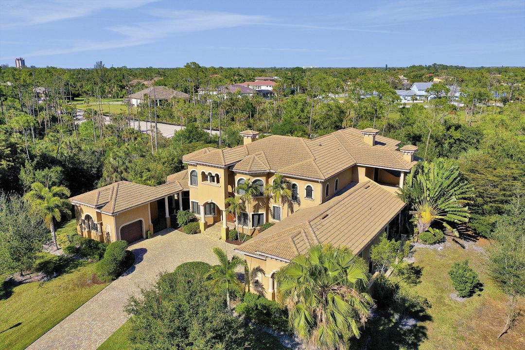 15991 Old Wedgewood Ct, Fort Myers, FL 33908