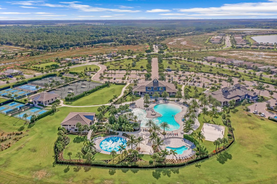 17441 Elkgrove Ln, Estero, FL 33928