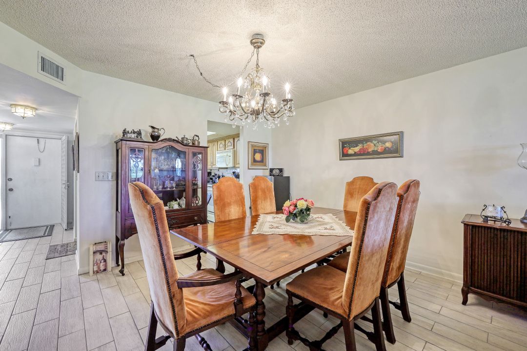 85 St Andrews Blvd #106, Naples, FL 34113