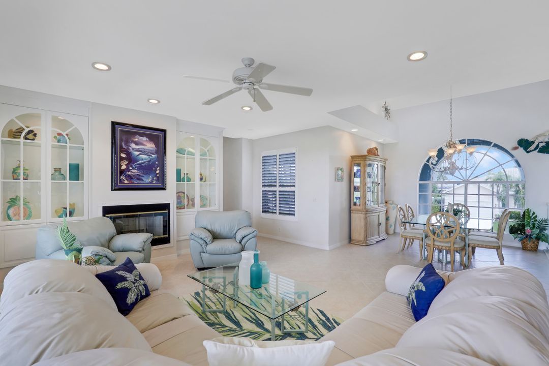 450 Spinnaker Dr, Marco Island, FL 34145