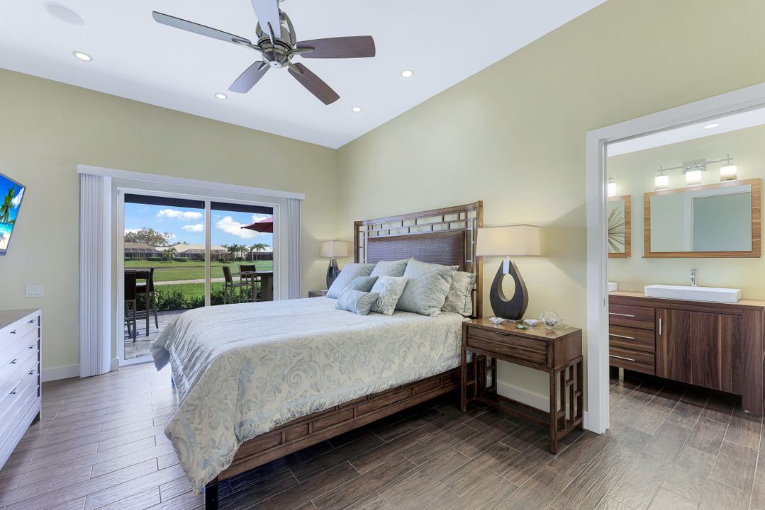 13461 Bridgeford Ave, Bonita Springs, FL 34135