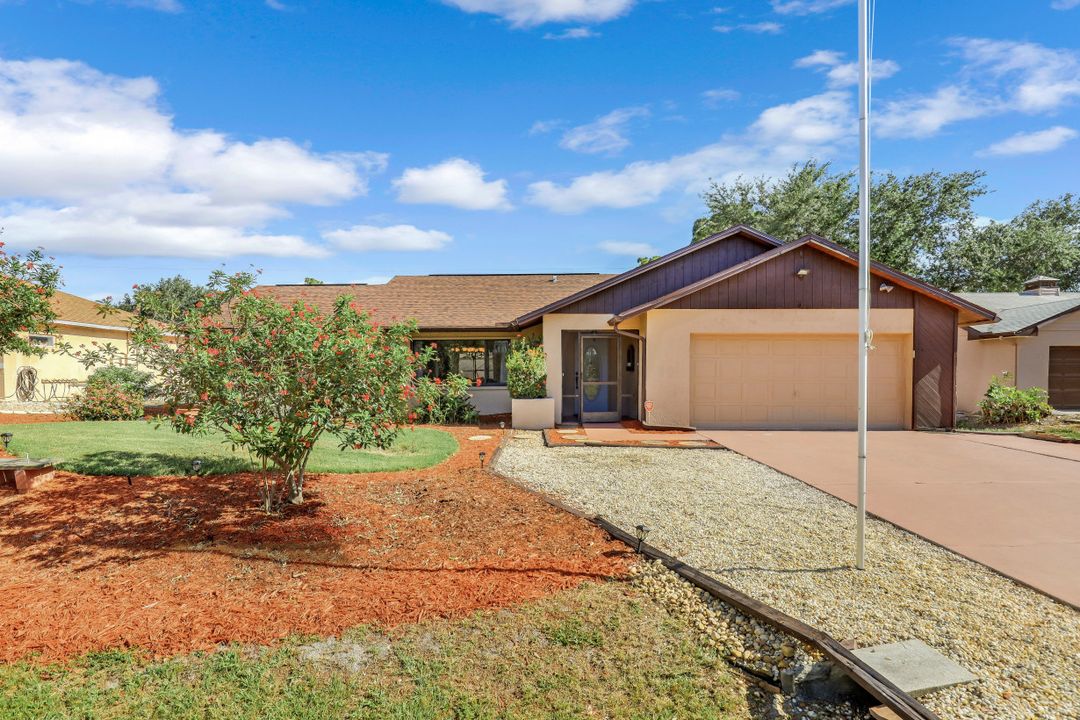 9166 King Rd E, Fort Myers, FL 33967