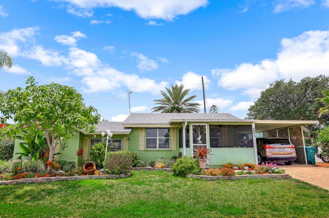 203 Goodland Dr E, Goodland, FL 34140