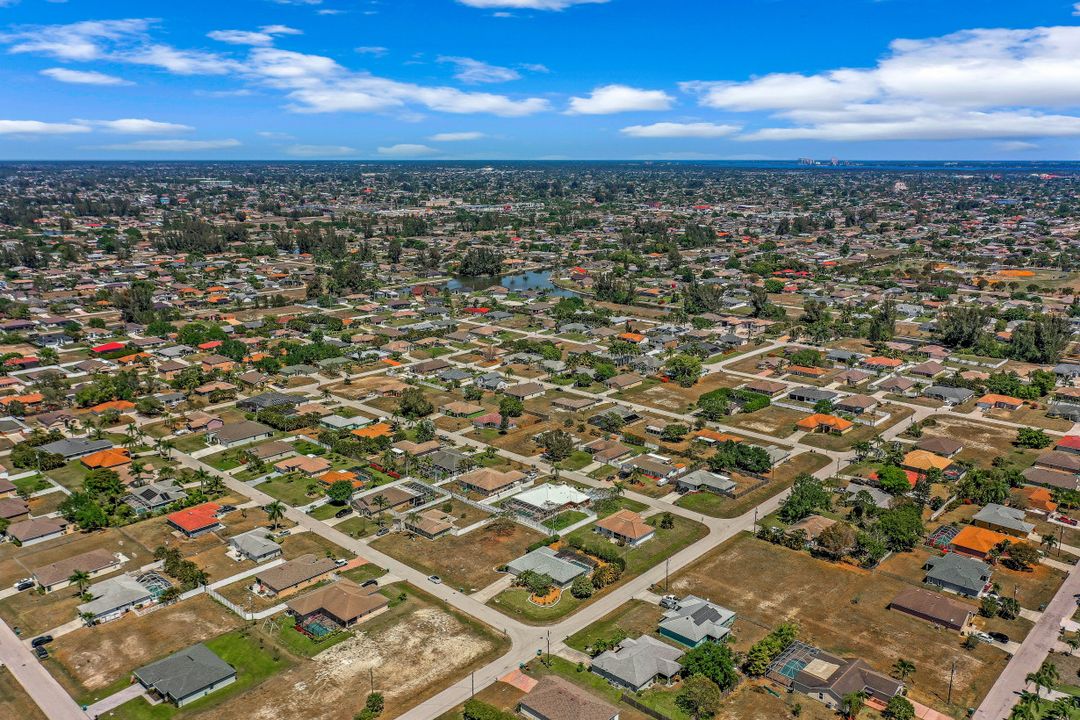 3015 SW 7th Ave, Cape Coral, FL 33914