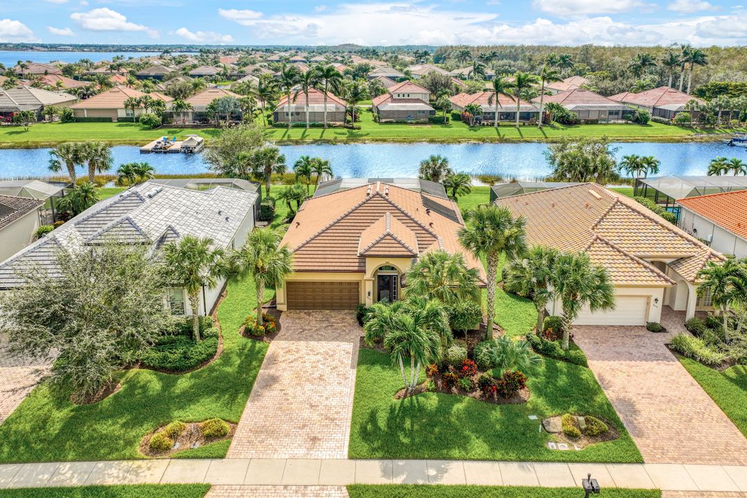 9455 Quarry Dr, Naples, FL 34120