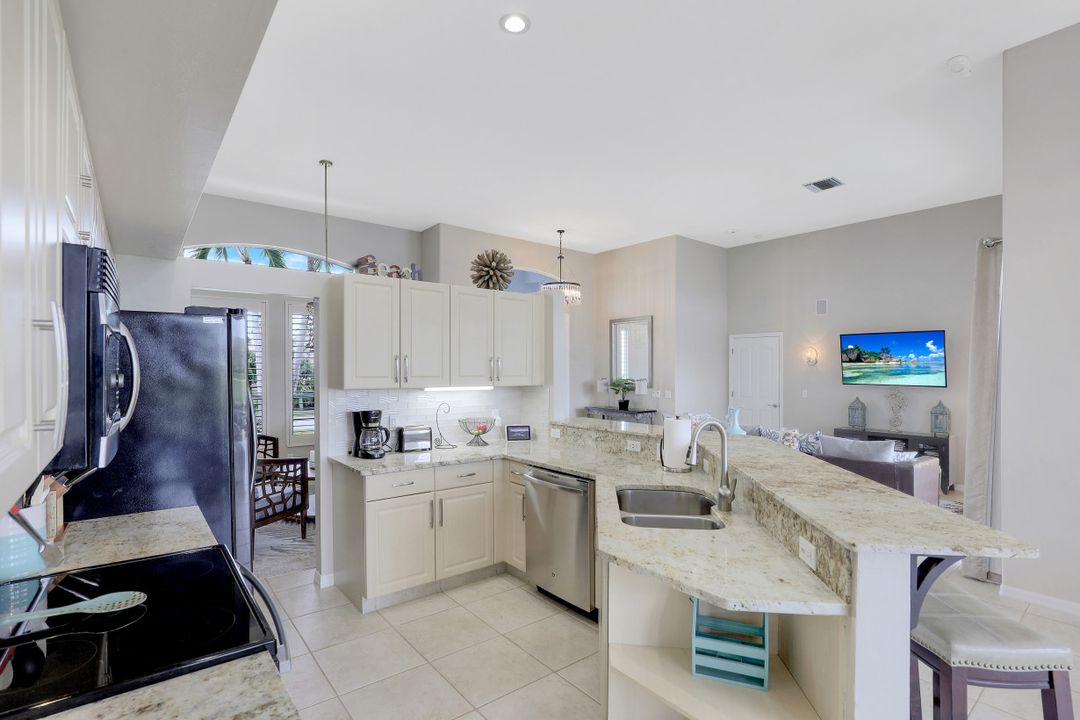 231 Seahorse Ct, Marco Island, FL 34145