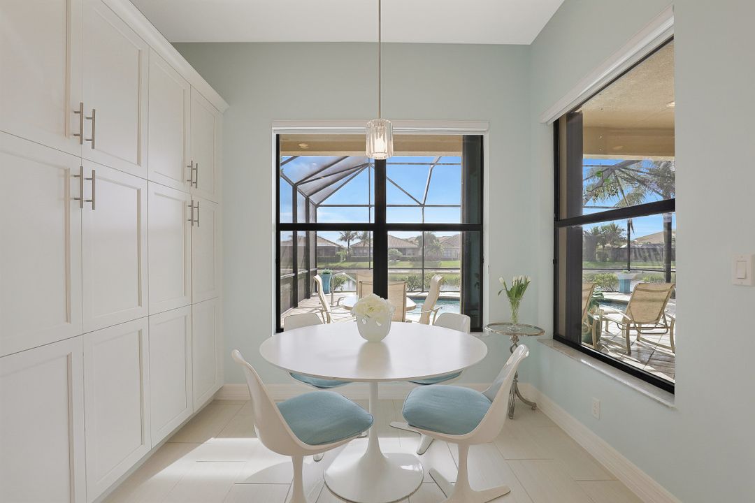 3462 Pacific Dr, Naples, FL 34119