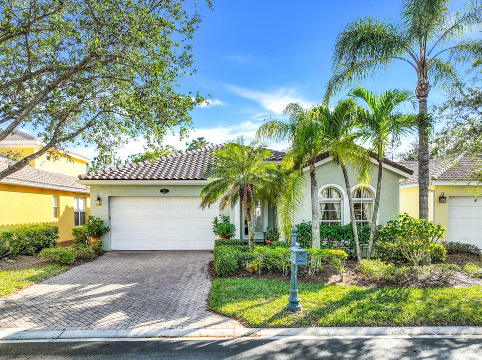 1744 Sanctuary Pointe Ct, Naples, FL 34110