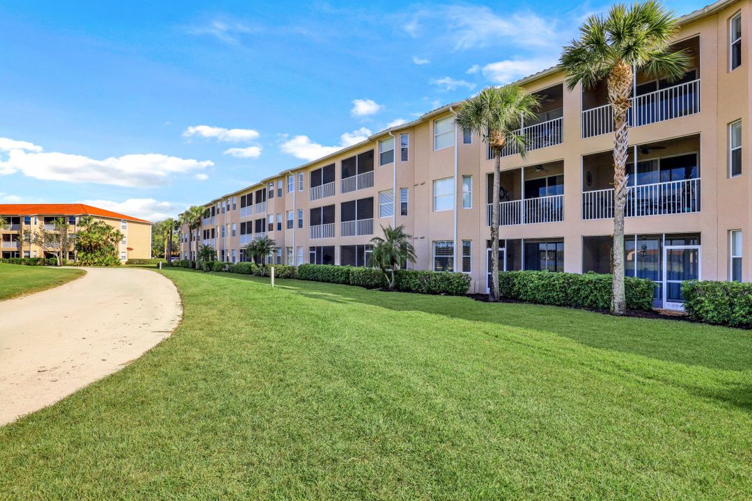 2750 Cypress Trace Cir  #2631, Naples, FL 34119