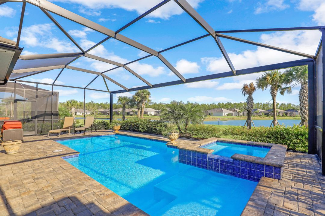 15272 Blue Bay Cir, Estero, FL 33913