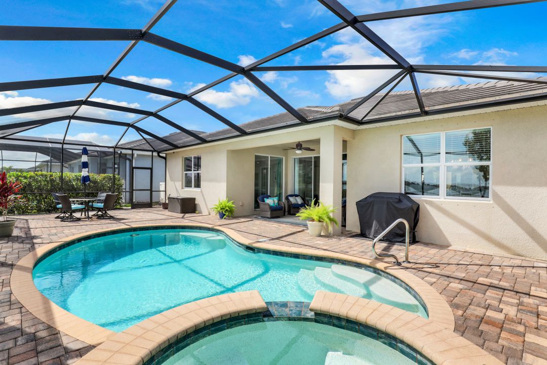 16479 Bonita Landing Cir, Bonita Springs, FL 34135