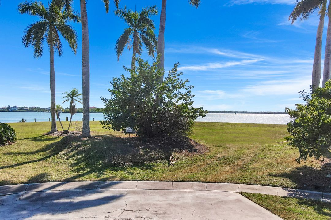 990 Scott Dr, Marco Island, FL 34145