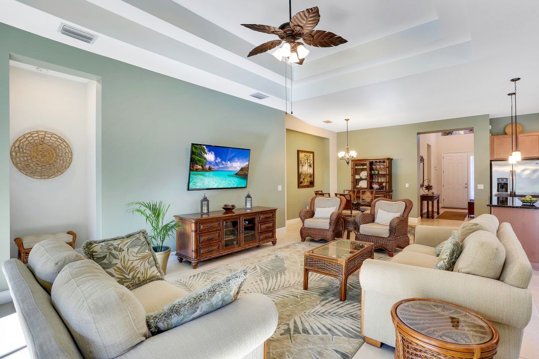 9037 Isla Bella Cir, Bonita Springs, FL 34135