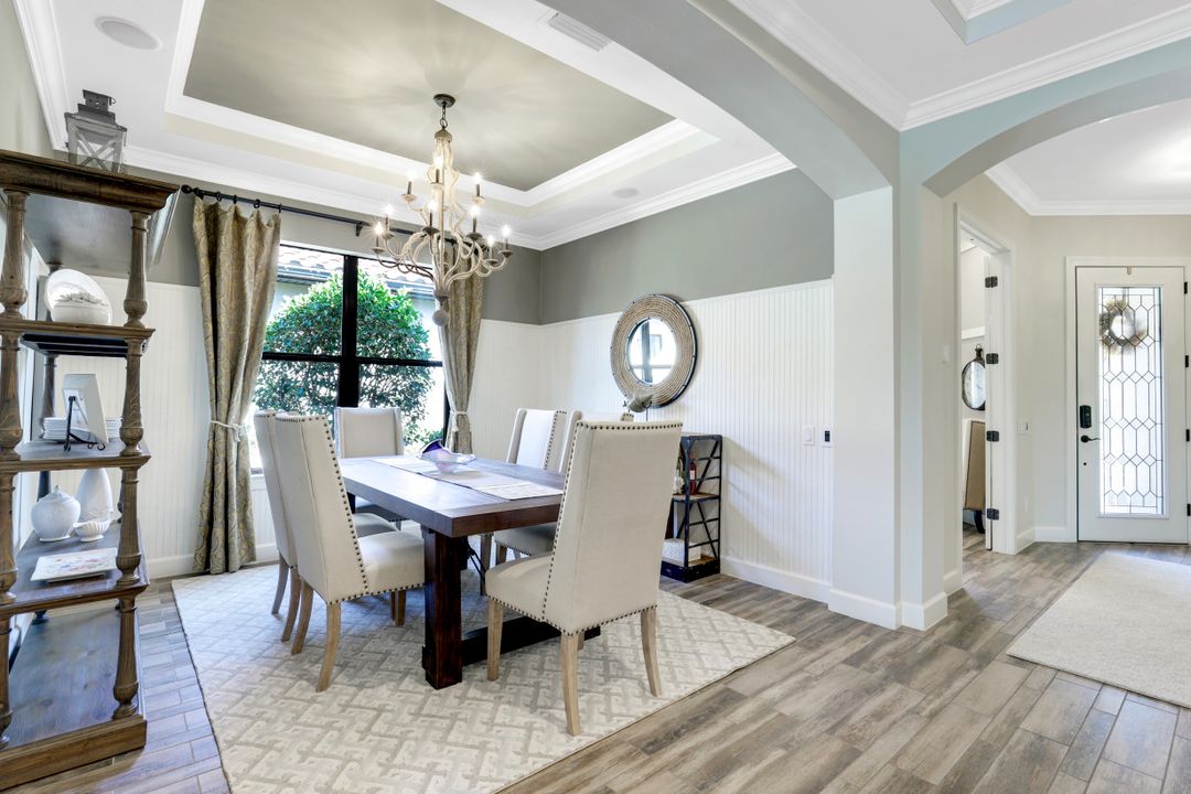 8697 Cavano St, Naples, FL 34119