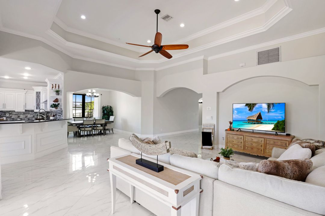 2418 NW 28th St, Cape Coral, FL 33993