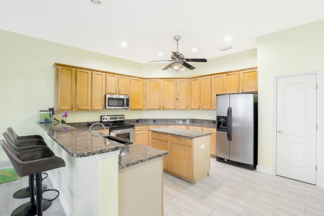 118 NE 21st Ave, Cape Coral, FL 33909