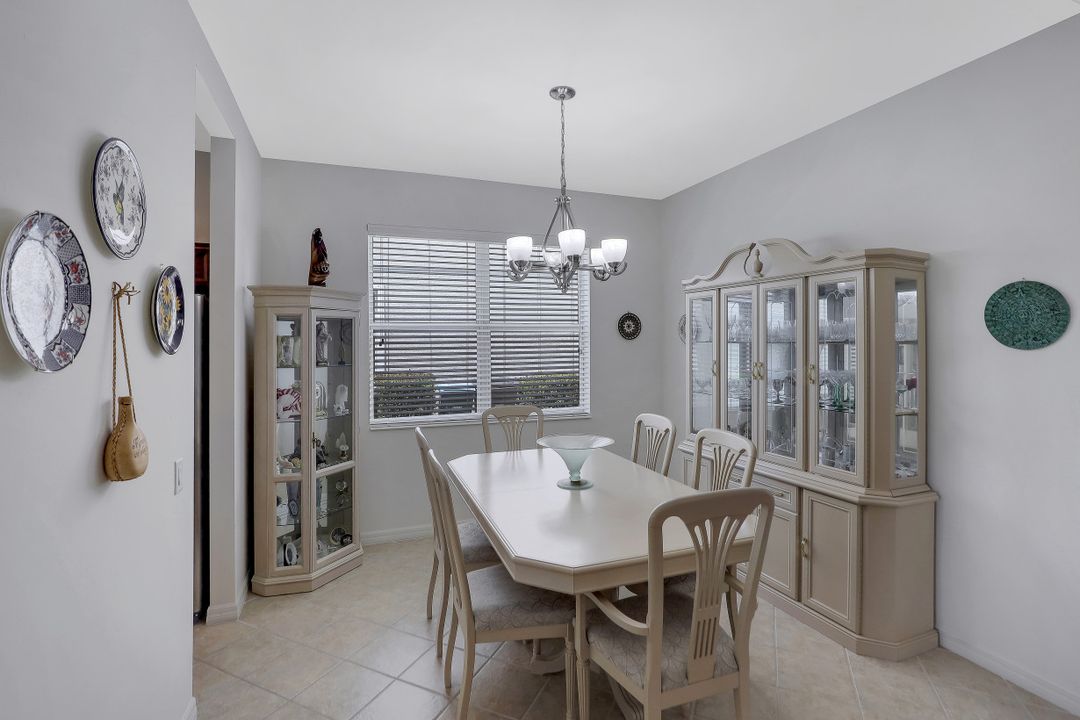 2632 Maraval Ct, Cape Coral, FL 33991