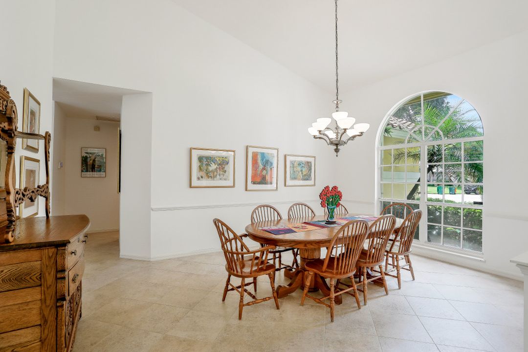 5895 Sonoma Ct, Naples, FL 34119