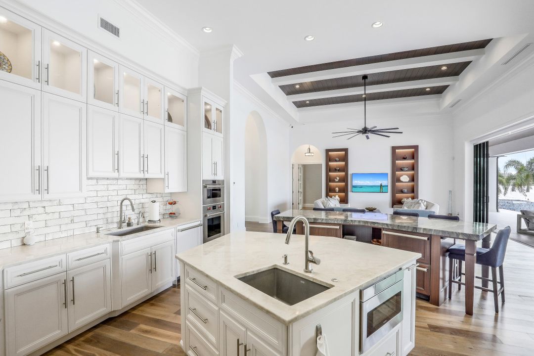 1001 Coronado Ct, Marco Island, FL 34145