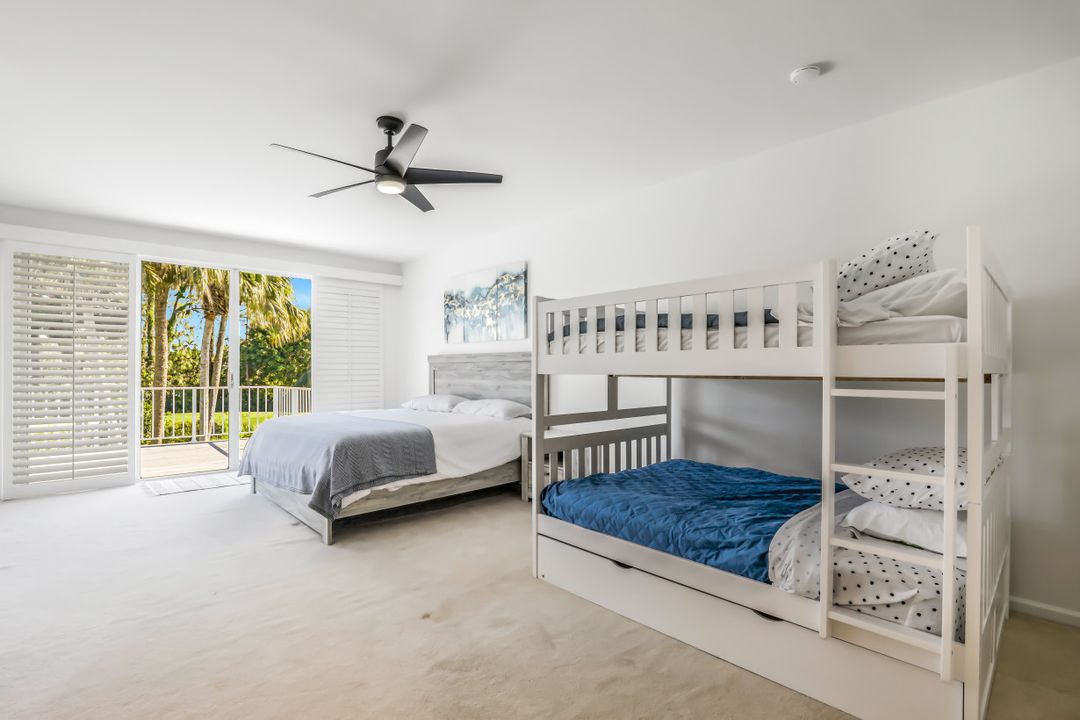 46 Golf Cottage Dr, Naples, FL 34105