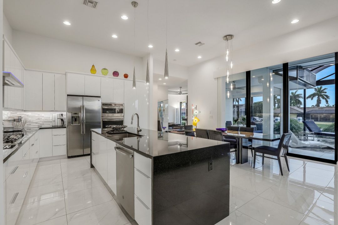 1567 Jamaica Ct, Marco Island, FL 34145