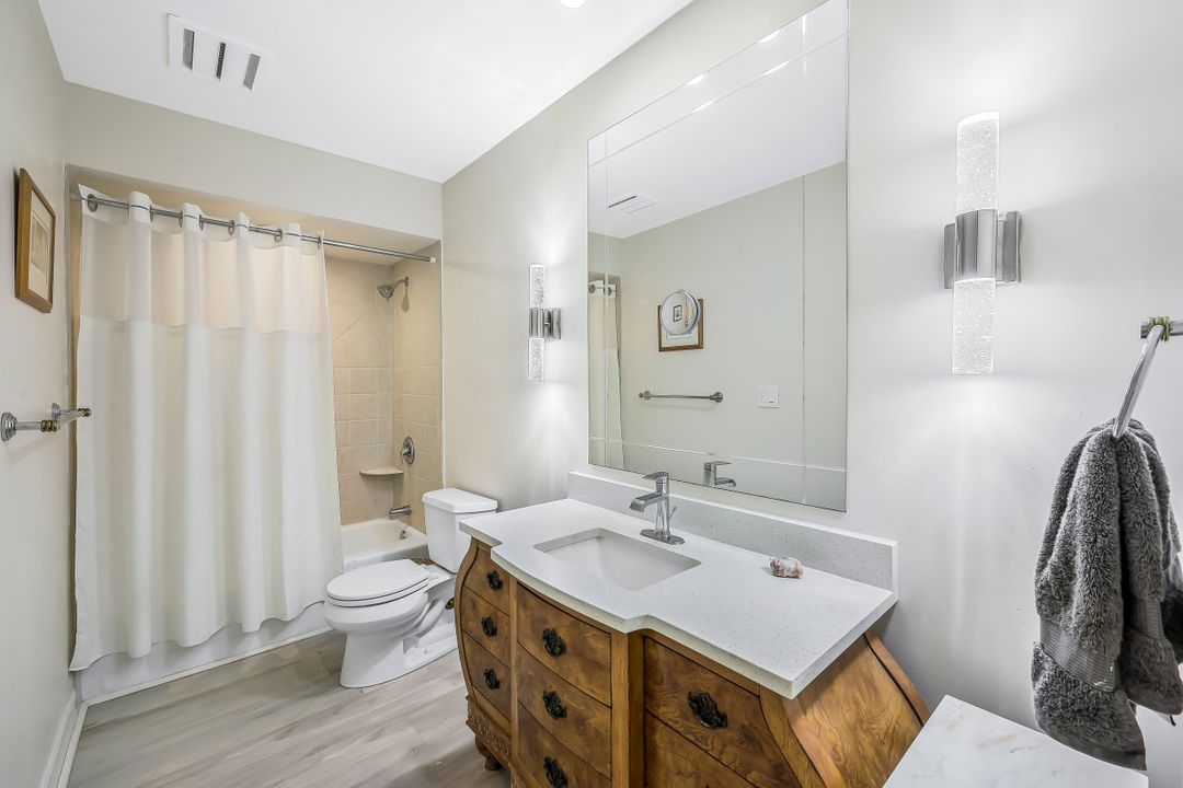 2016 Duke Dr, Naples, FL 34110