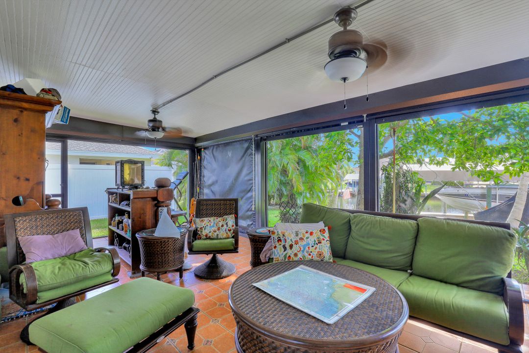 3817 SW 2nd Ave, Cape Coral, FL 33914