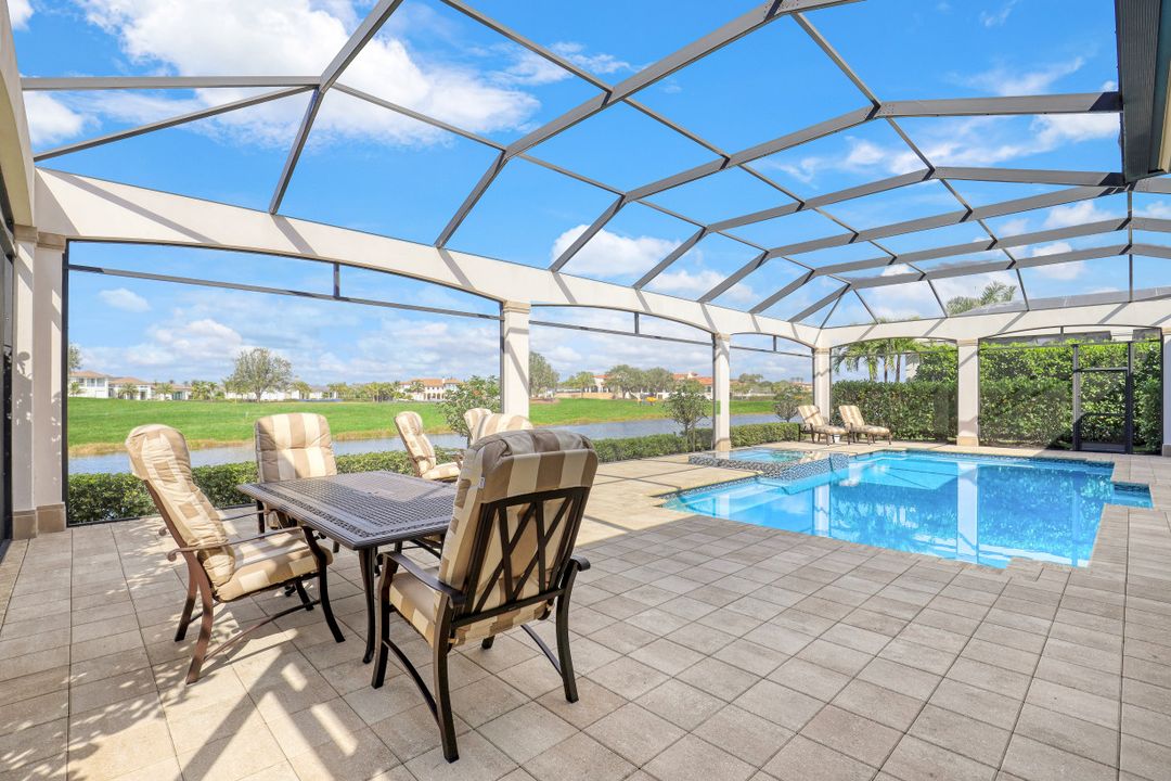 16459 Seneca Way, Naples, FL 34110