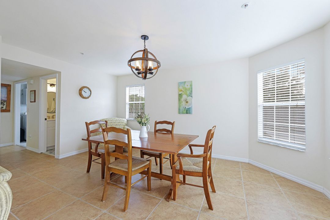 4733 Spring Creek Dr, Bonita Springs, FL 34134