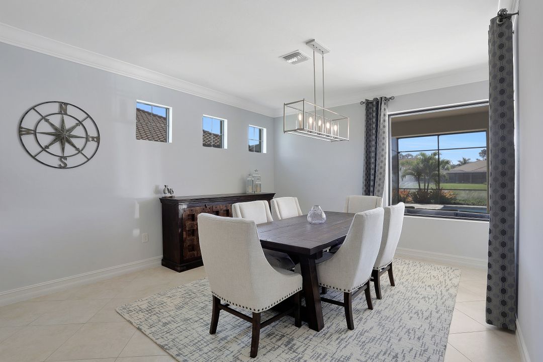 1622 Songbird Ct, Naples, FL 34120