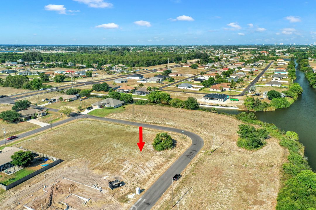 1405 SW 1st St, Cape Coral, FL 33991