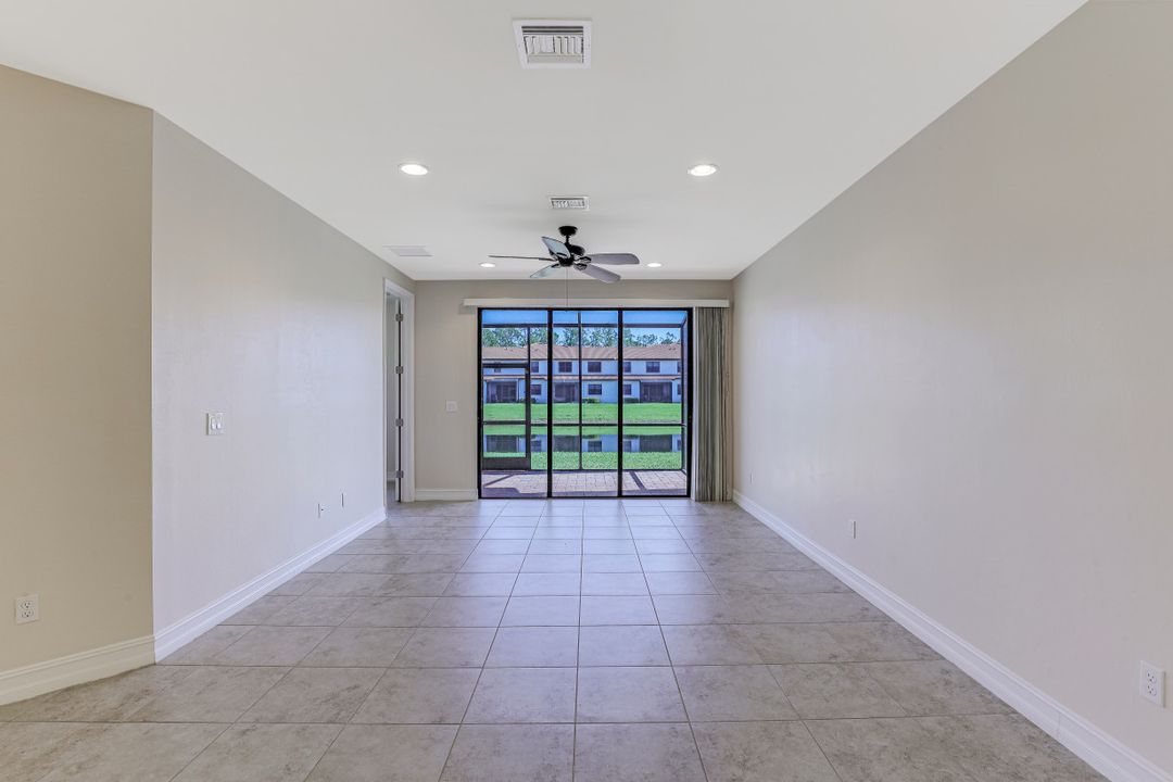 7754 Bristol Cir, Naples, FL 34120